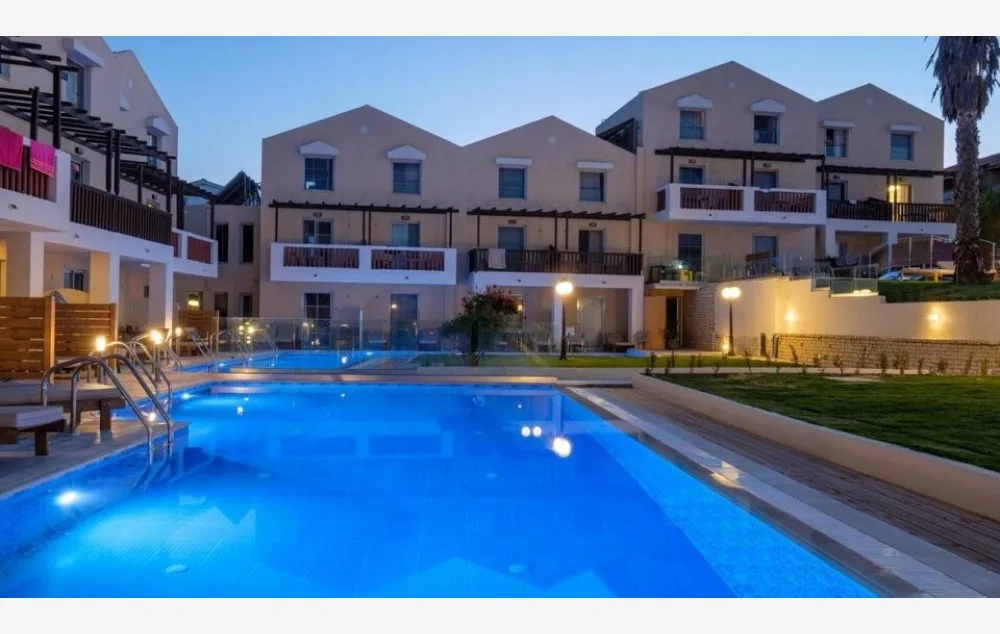 Хотел Akron Seascape Resort 2