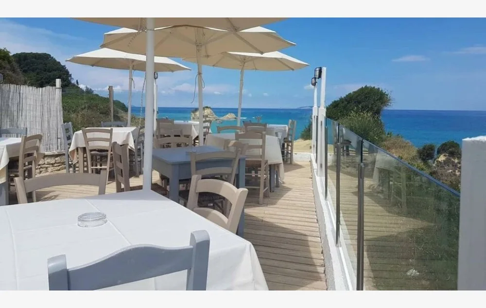 Хотел Akron Seascape Resort 5