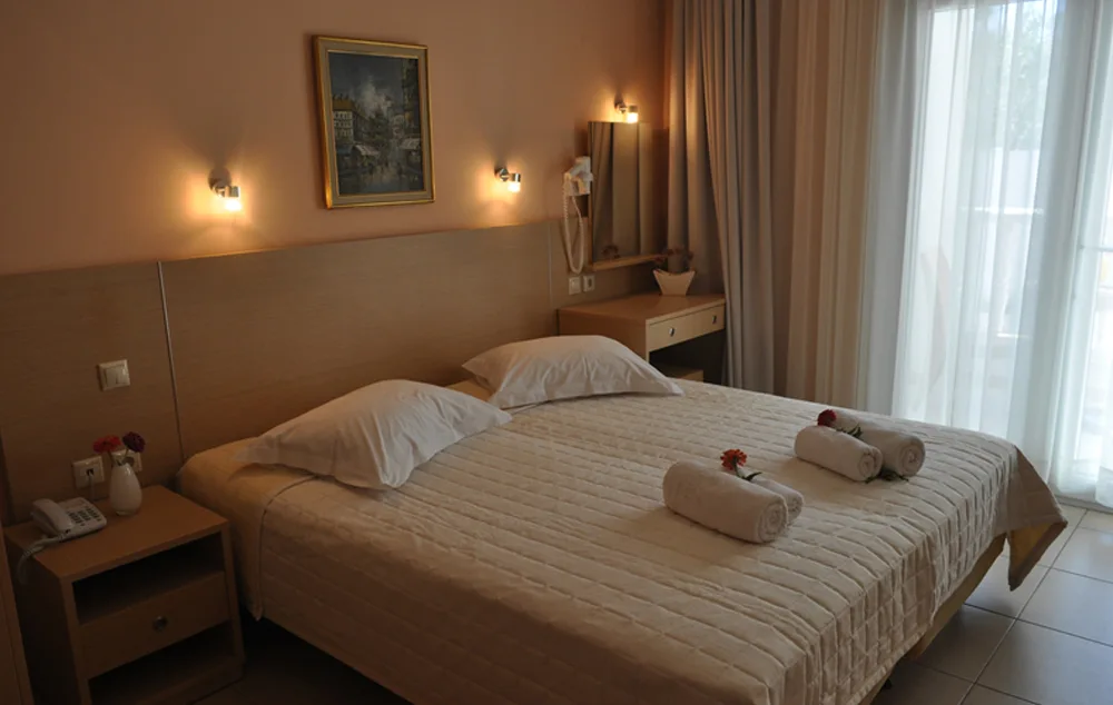 Хотел Antonios 5