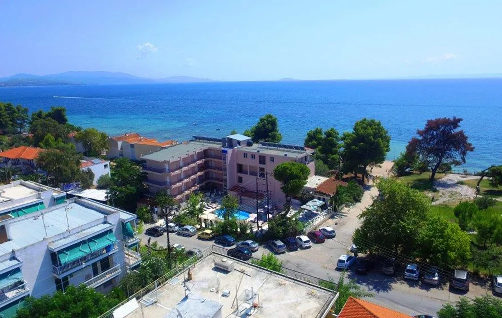 Хотел Golden Beach — Метаморфоси, Ситонија