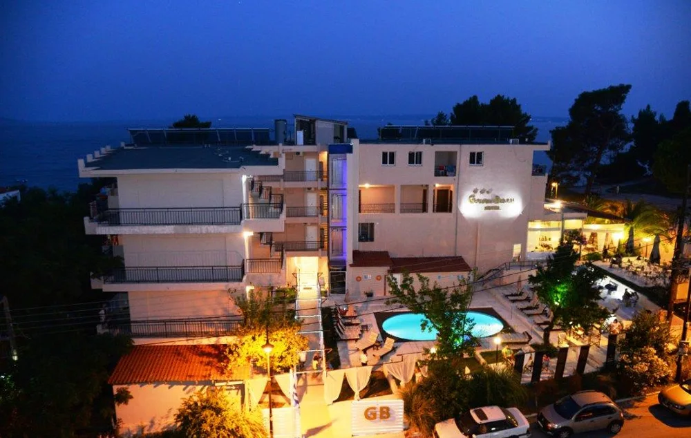 Хотел Golden Beach 2