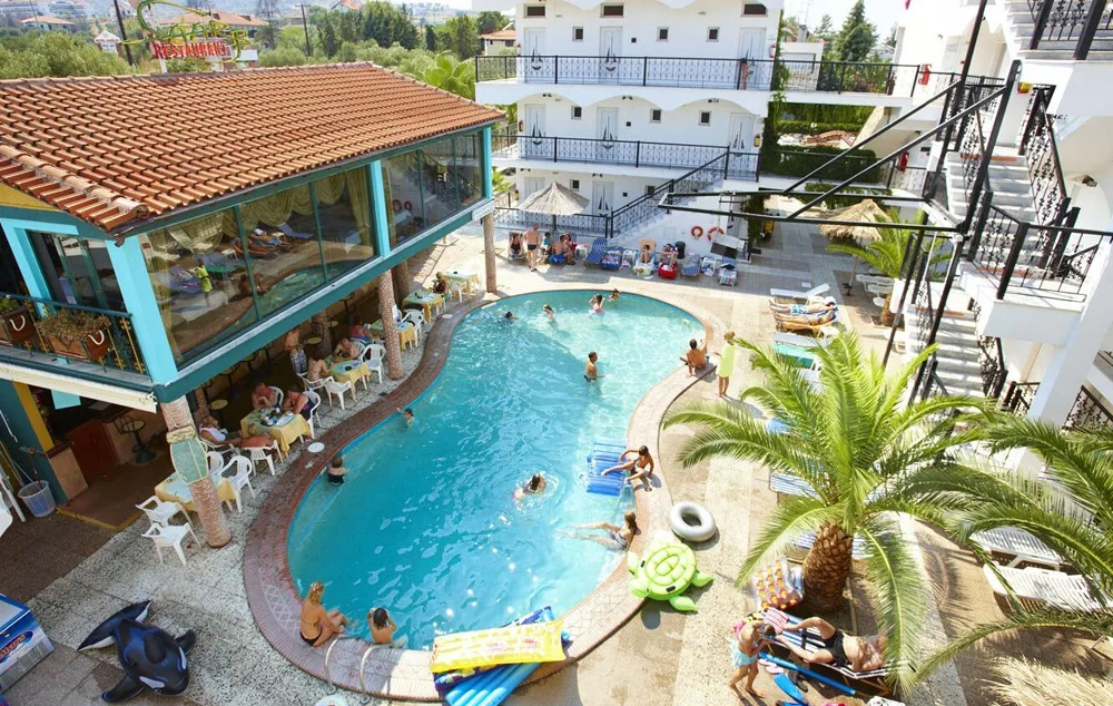 Хотел Hanioti Grand Victoria 4