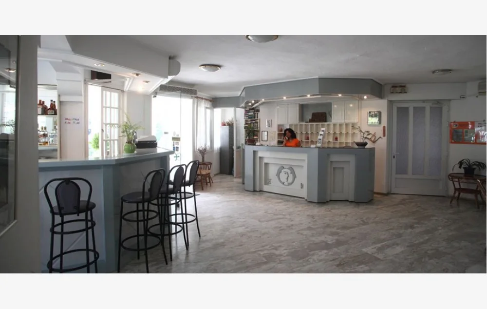 Хотел Kalypso 5