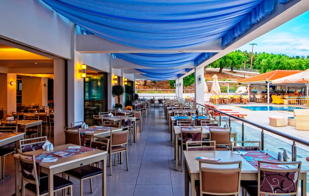 Хотел Lagomandra Beach & Suites 4