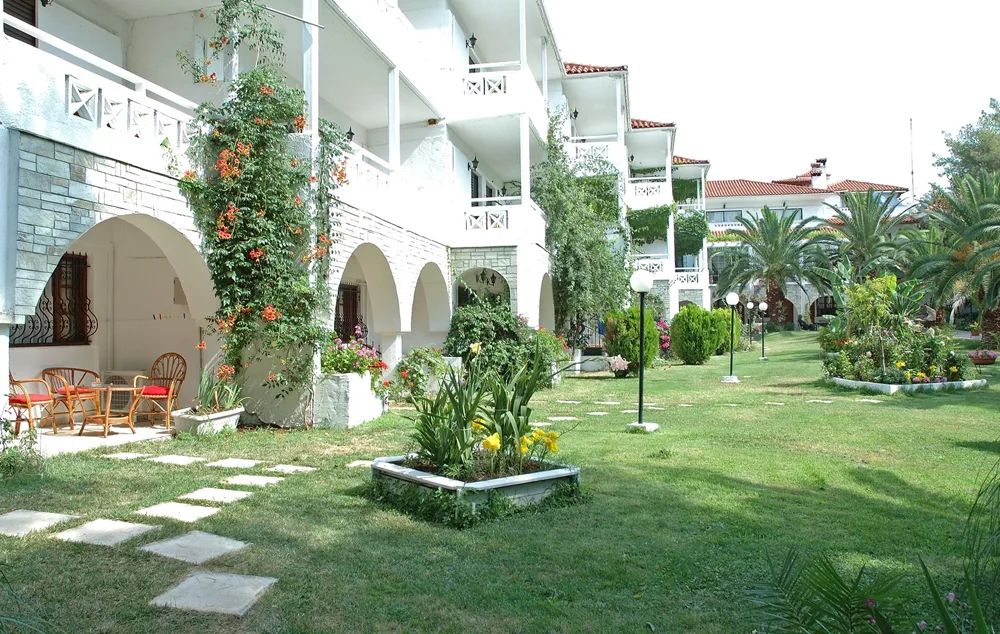 Хотел Porfi Beach 3