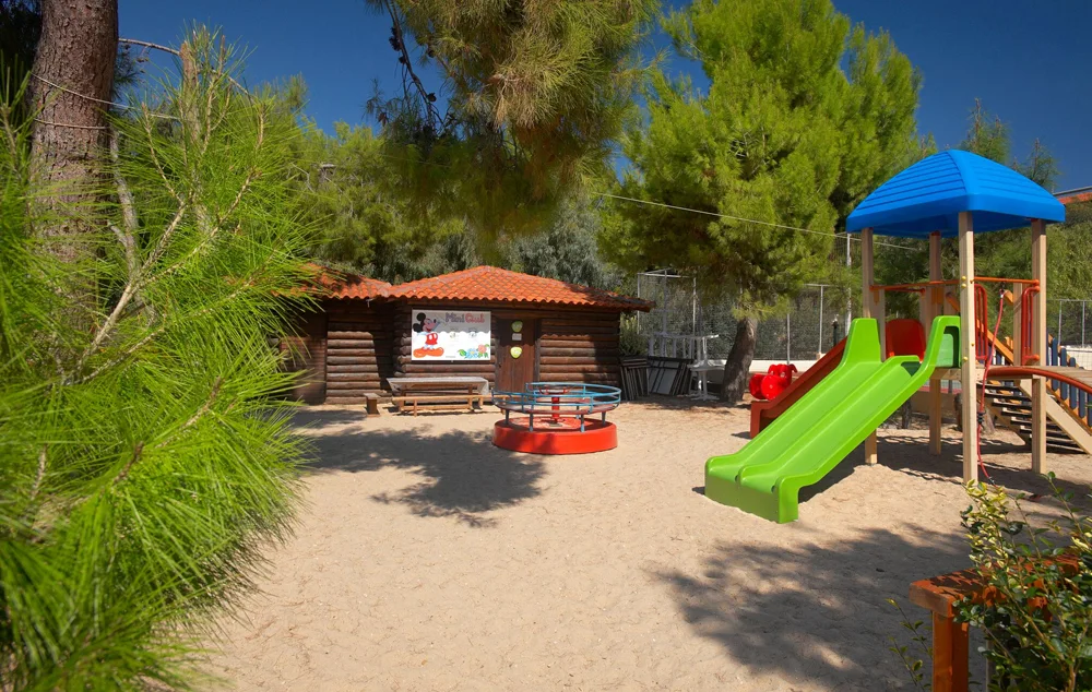 Хотел Portes Beach 5