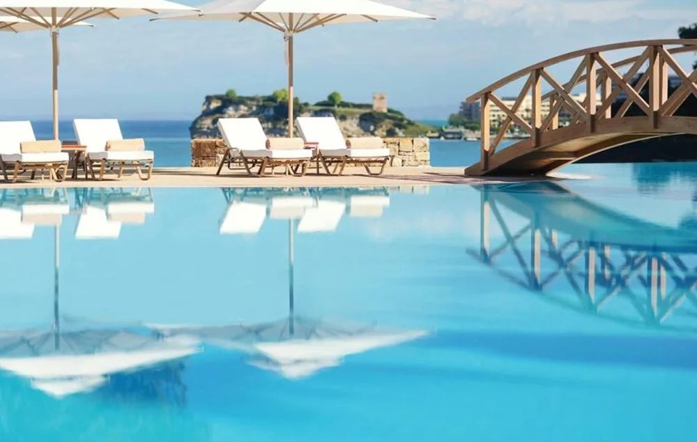 Хотел Sani Club 5