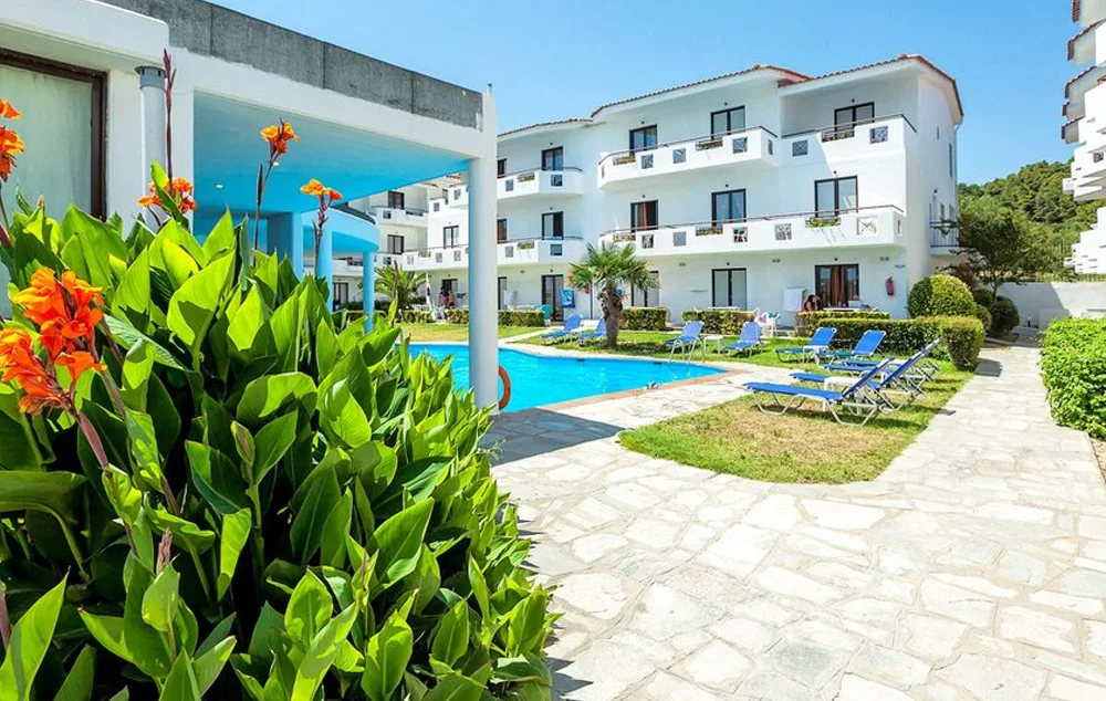 Хотел Xenios Dolphin Beach — Посиди, Касандра