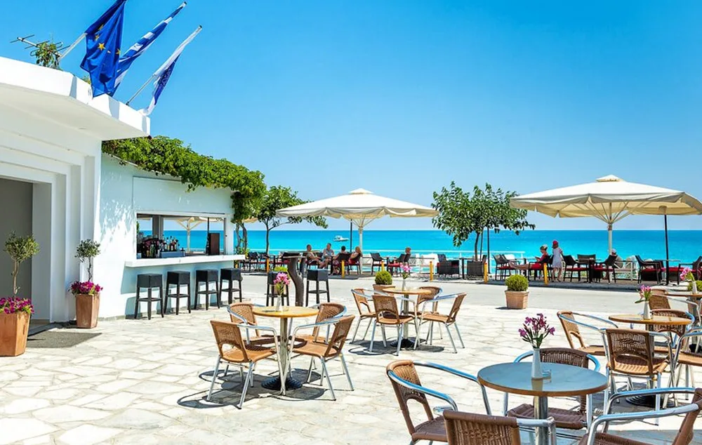 Хотел Xenios Dolphin Beach 2