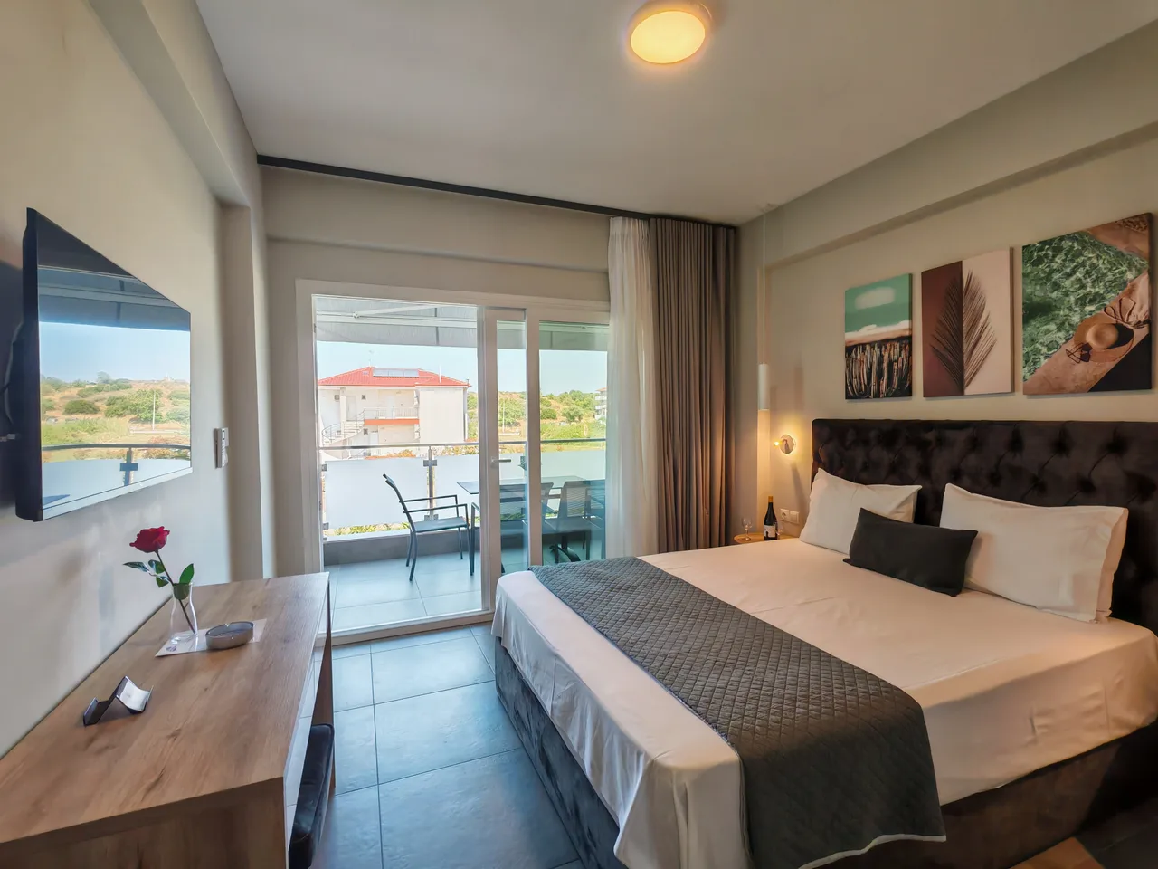 Куќа Astra Suites 2
