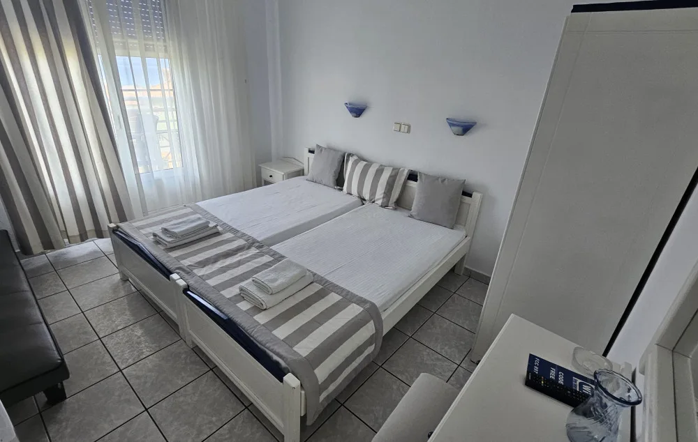 Вила Athina 4